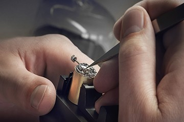 深圳欧米茄有水蒸气维修