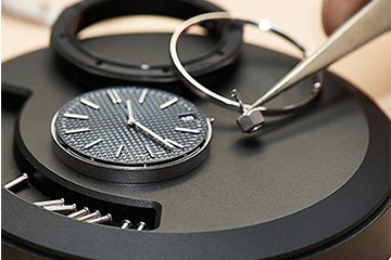 深圳欧米茄手表表盘磨损